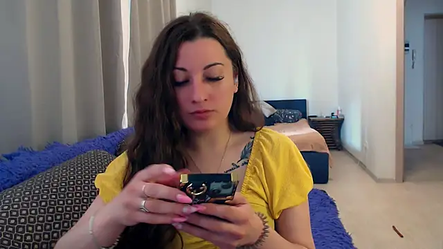 Helen Adams  online show from June 2026 06:35:02 AM