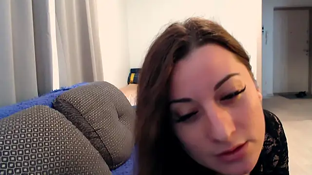 Helen Adams  online show from June 2026 05:15:02 AM