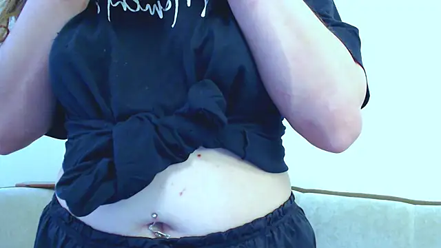 Helen Adams  online show from March 2025 10:39:02 AM