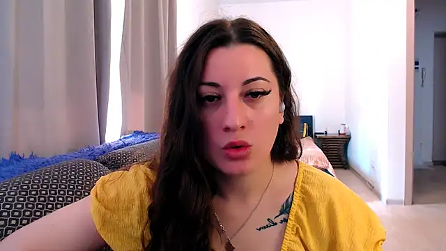 Helen Adams  online show from June 2026 06:07:02 AM