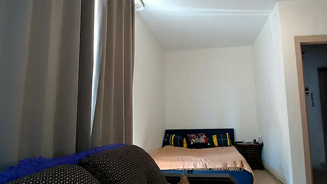 Helen Adams  online show from June 2026 06:46:01 AM