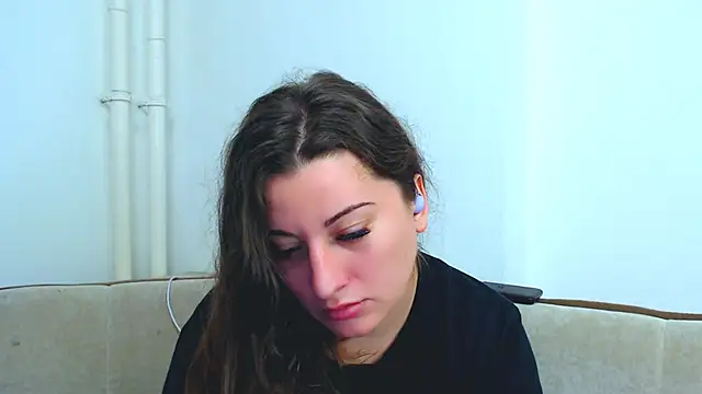 Helen Adams  online show from December 2024 04:33:02 AM