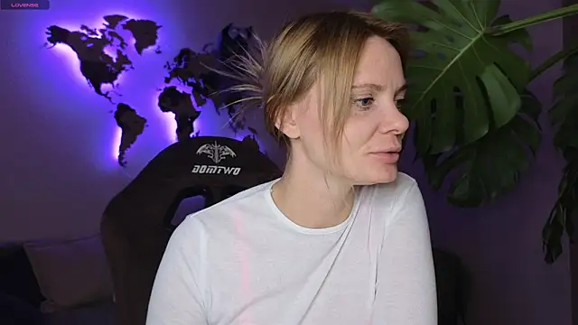 Sam Klaus online show from October 2025 08:32:02 PM