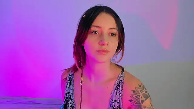 annie mora online show from November 2025 02:12:02 AM