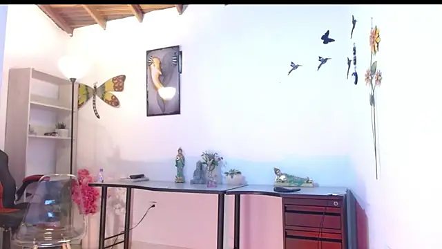 misspandora  online show from October 2025 03:46:01 PM