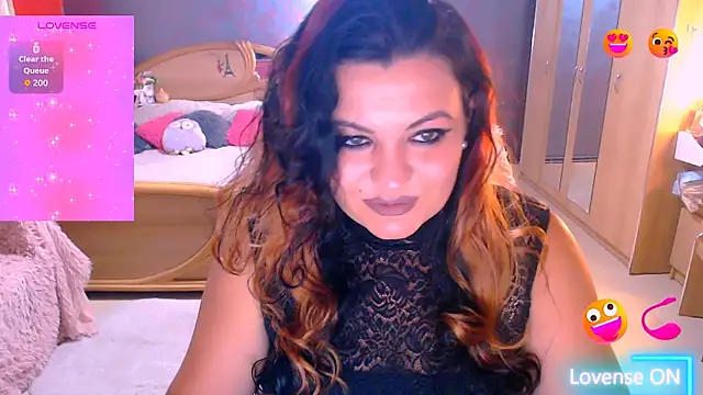 Ariellefoxy online show from July 2026 06:04:01 PM