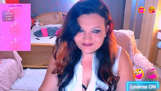 Ariellefoxy online show from May 2026 07:14:01 PM
