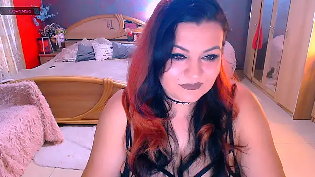Snapshot of Ariellefoxy chatting on February 2026 07:32:01 PM Ariellefoxy online show from February 2026 07:32:01 PM