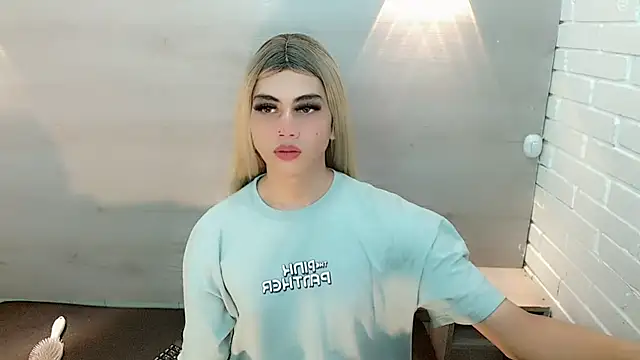 Daniela Pink  online show from March 2025 07:19:02 PM