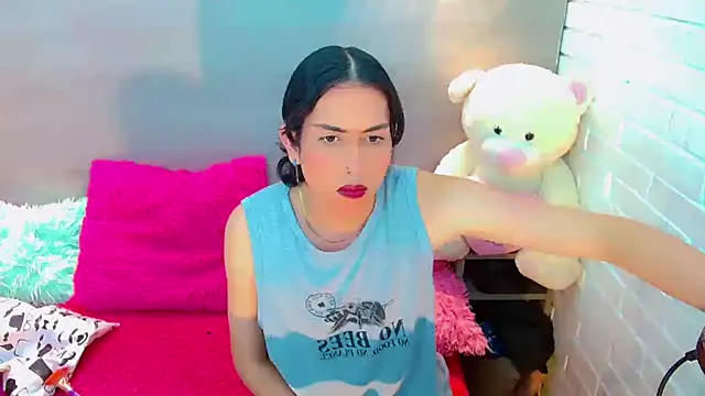 Daniela Pink  online show from November 2025 07:28:02 PM