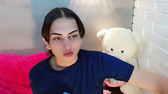 Daniela Pink  online show from October 2025 07:55:01 PM