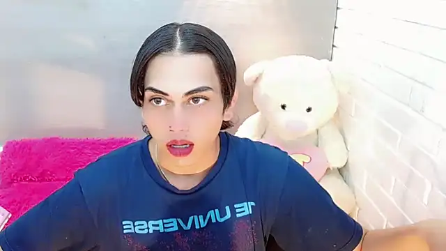 Daniela Pink  online show from October 2025 08:20:01 PM