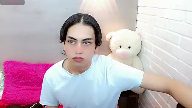 Daniela Pink  online show from November 2025 08:14:01 PM