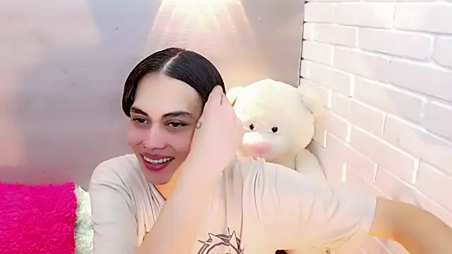 Daniela Pink  online show from October 2025 07:58:02 PM