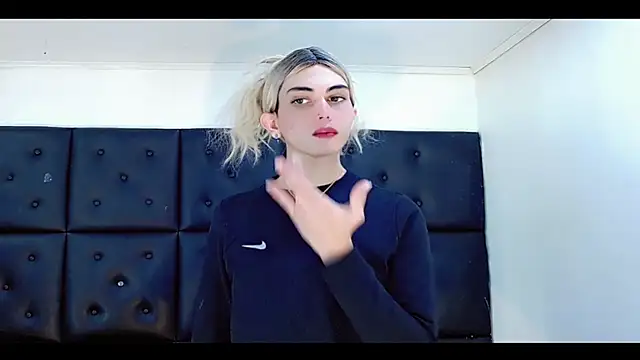 Daniela Pink  online show from March 2026 08:09:02 PM