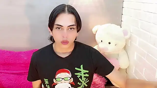 Daniela Pink  online show from November 2025 07:50:02 PM