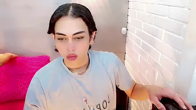 Daniela Pink  online show from November 2025 08:23:01 PM