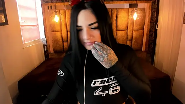 Anhell7 x online show from October 2025 07:58:01 PM