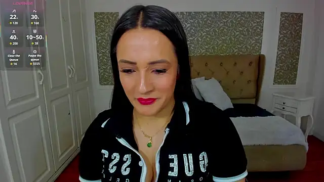 KimWessel  online show from November 2025 07:35:02 PM