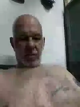 Snapshot of FabiQuilmes chatting on January 2025 12:05:02 PM FabiQuilmes online show from January 2025 12:05:02 PM