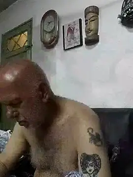 Snapshot of FabiQuilmes chatting on December 2025 05:38:01 PM FabiQuilmes online show from December 2025 05:38:01 PM