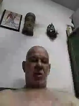 Snapshot of FabiQuilmes chatting on January 2025 03:04:01 PM FabiQuilmes online show from January 2025 03:04:01 PM