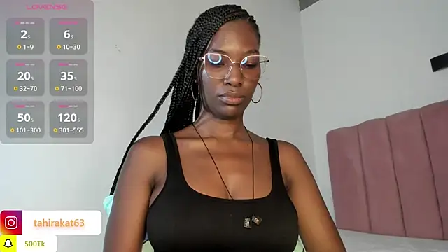 Snapshot of Tahira_21_ chatting on May 2026 07:50:01 PM Tahira 21 online show from May 2026 07:50:01 PM