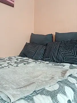 Fantasy1976 online show from November 2025 08:42:02 PM