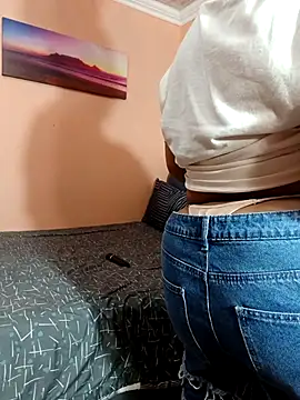 Fantasy1976 online show from November 2025 03:23:01 PM