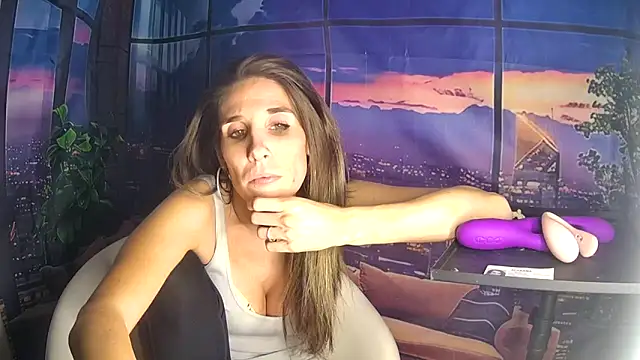 SarahStarr2020 online show from November 2025 06:01:01 PM