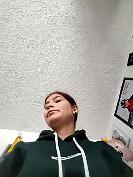 Sasha smith23 online show from March 2025 05:17:02 PM