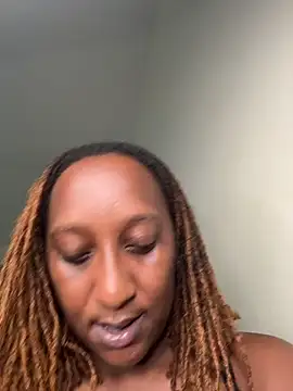 Snapshot of CarlaBeckky chatting on October 2025 06:26:02 AM CarlaBeckky online show from October 2025 06:26:02 AM