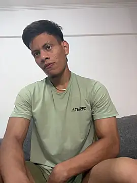 bbchocolate27 online show from April 2026 11:56:01 PM