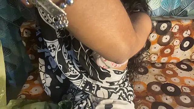 shuhana  online show from November 2025 05:07:01 AM