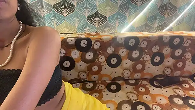 shuhana  online show from December 2025 04:55:01 AM