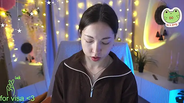 Sarah Son online show from October 2025 05:43:02 AM