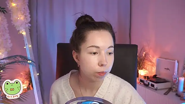 Sarah Son online show from March 2025 11:41:01 AM