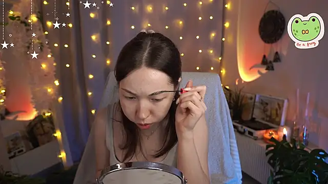 Sarah Son online show from October 2025 05:42:01 AM