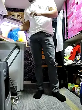 Magicman09xh online show from March 2026 05:13:01 PM