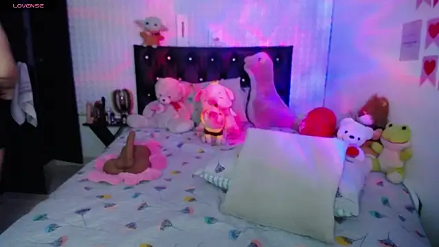 redgirlofficial online show from March 2025 11:28:01 PM