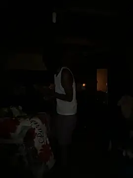 Gifttheskimaskboy online show from May 2026 07:19:01 PM