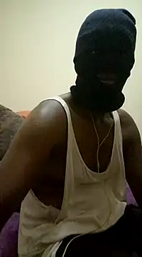 Snapshot of Gifttheskimaskboy chatting on February 2025 08:15:01 PM Gifttheskimaskboy online show from February 2025 08:15:01 PM