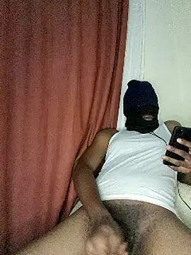 Snapshot of Gifttheskimaskboy chatting on December 2024 02:26:01 AM Gifttheskimaskboy online show from December 2024 02:26:01 AM