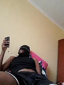 Snapshot of Gifttheskimaskboy chatting on December 2024 07:03:02 AM Gifttheskimaskboy online show from December 2024 07:03:02 AM
