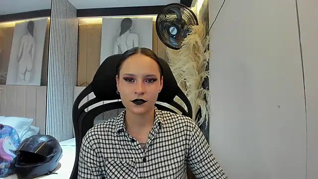 AnnyThompson  online show from March 2026 10:55:01 PM