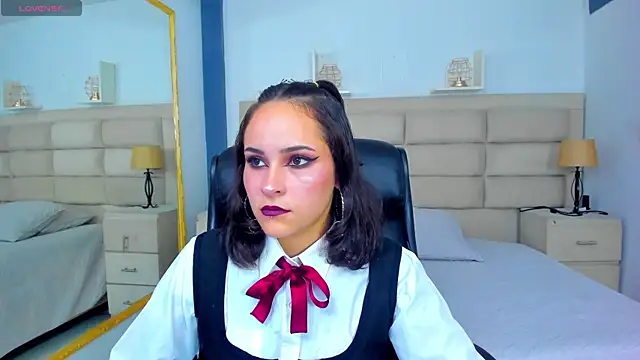 AnnyThompson  online show from October 2025 08:54:02 PM