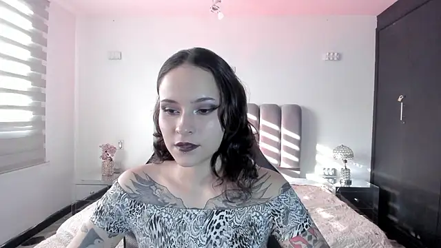 AnnyThompson  online show from March 2026 09:53:01 PM