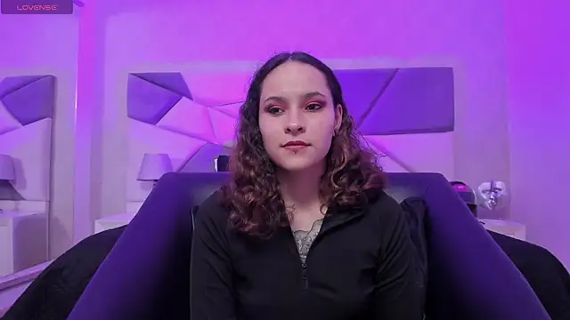 AnnyThompson  online show from March 2025 09:20:01 PM