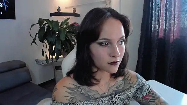 AnnyThompson  online show from September 2025 09:22:02 PM