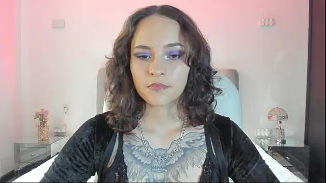 AnnyThompson  online show from February 2026 09:37:01 PM